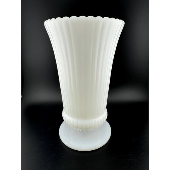 Vintage E.O. Brody Co. Milk Glass Vase - Picture 2 of 8